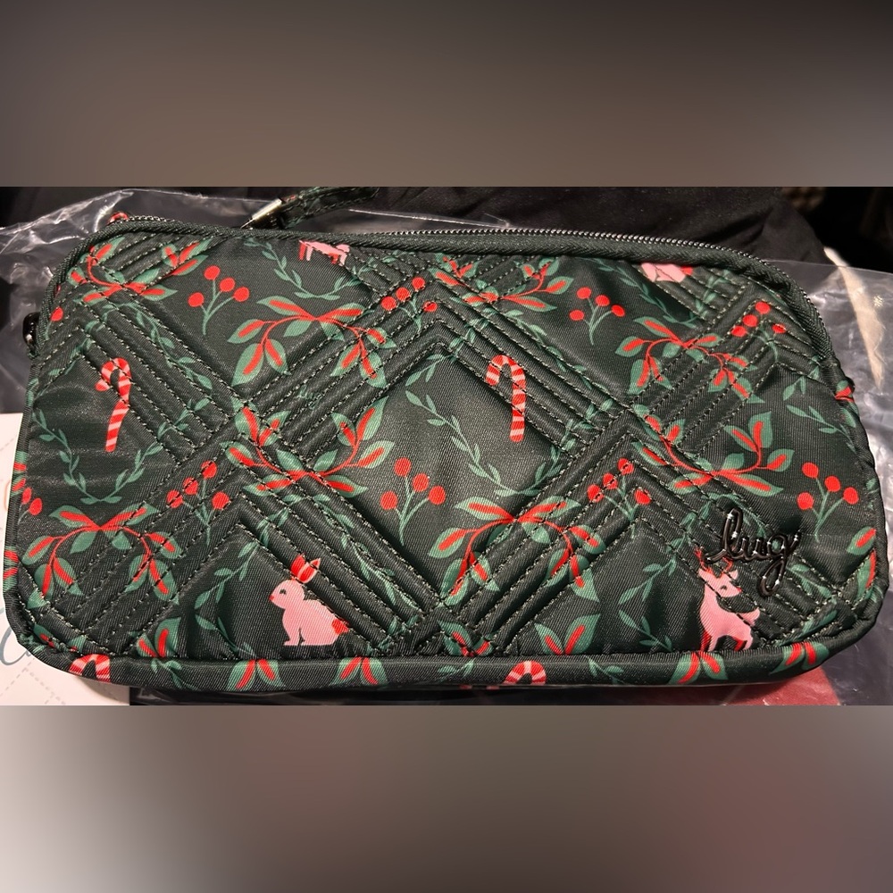 Lug Coupe XL NWT Holiday Forest